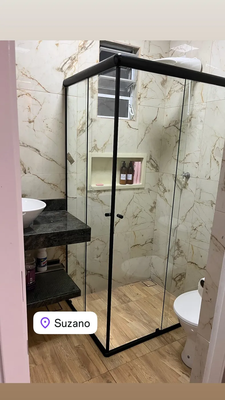 Box de banheiro em vidro temperado — projeto 10 executado pela Lucas Glass em São Paulo